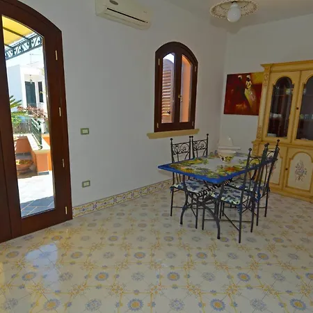 Casa Spano 2 - Rosariavacanze بيت للعطل Patù